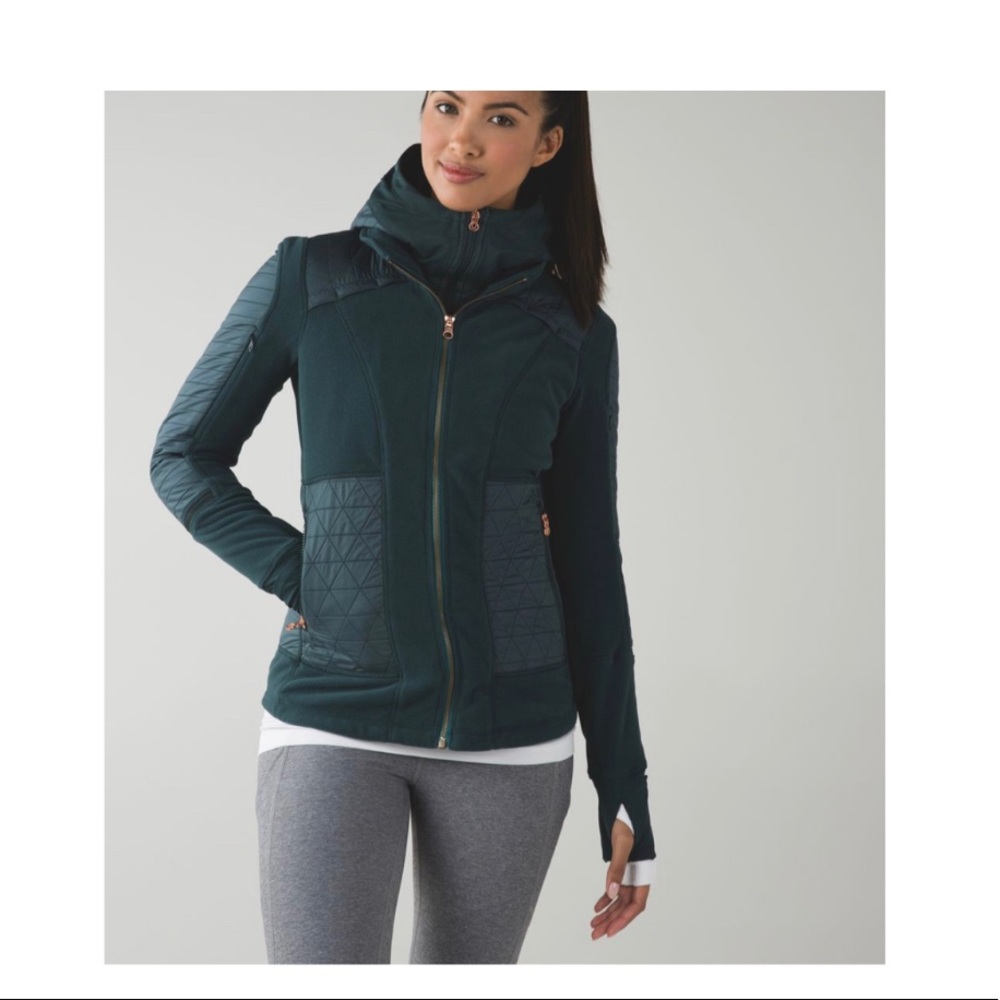 Lululemon women’s Fleecy Keen jacket sz 8 Forest green 🥰 CuTe!